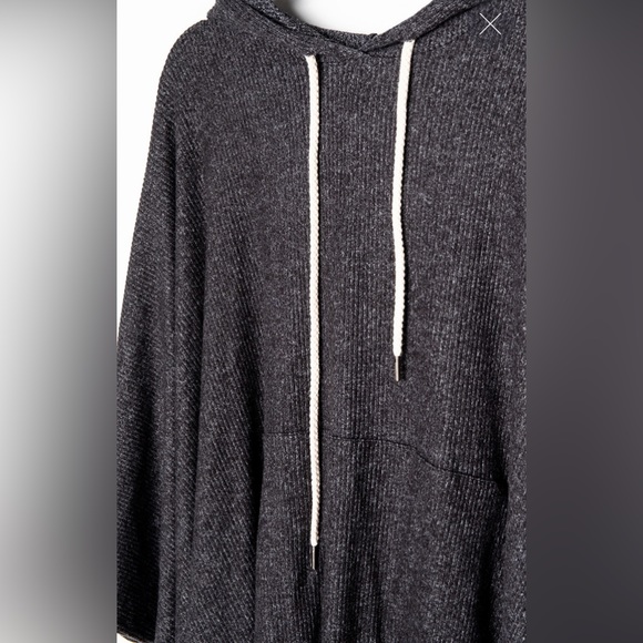 Pull over shawl - Picture 3 of 4